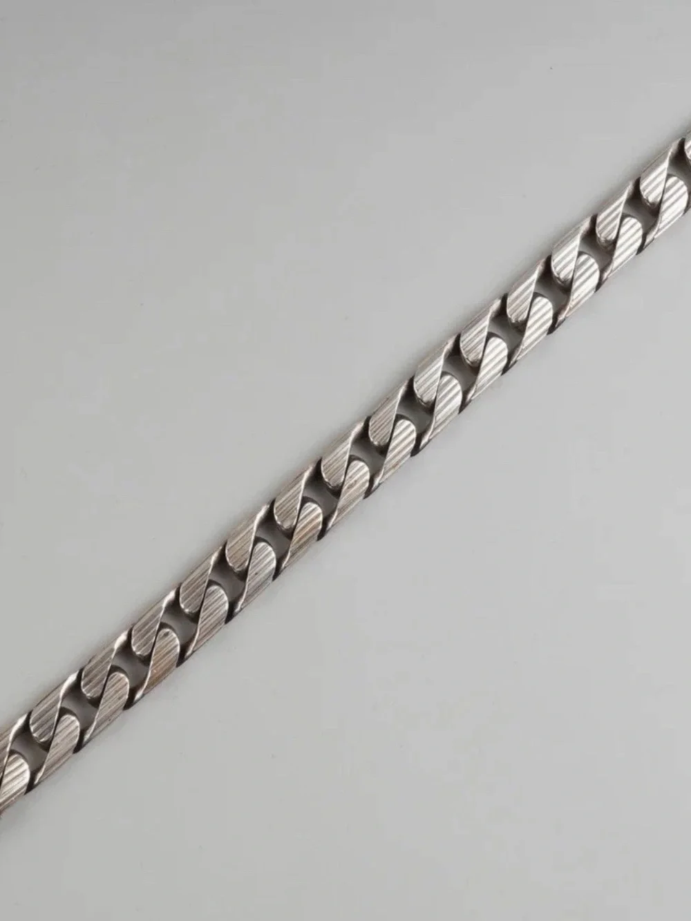 Gucci Silver Chunky Curb Chain Bracelet